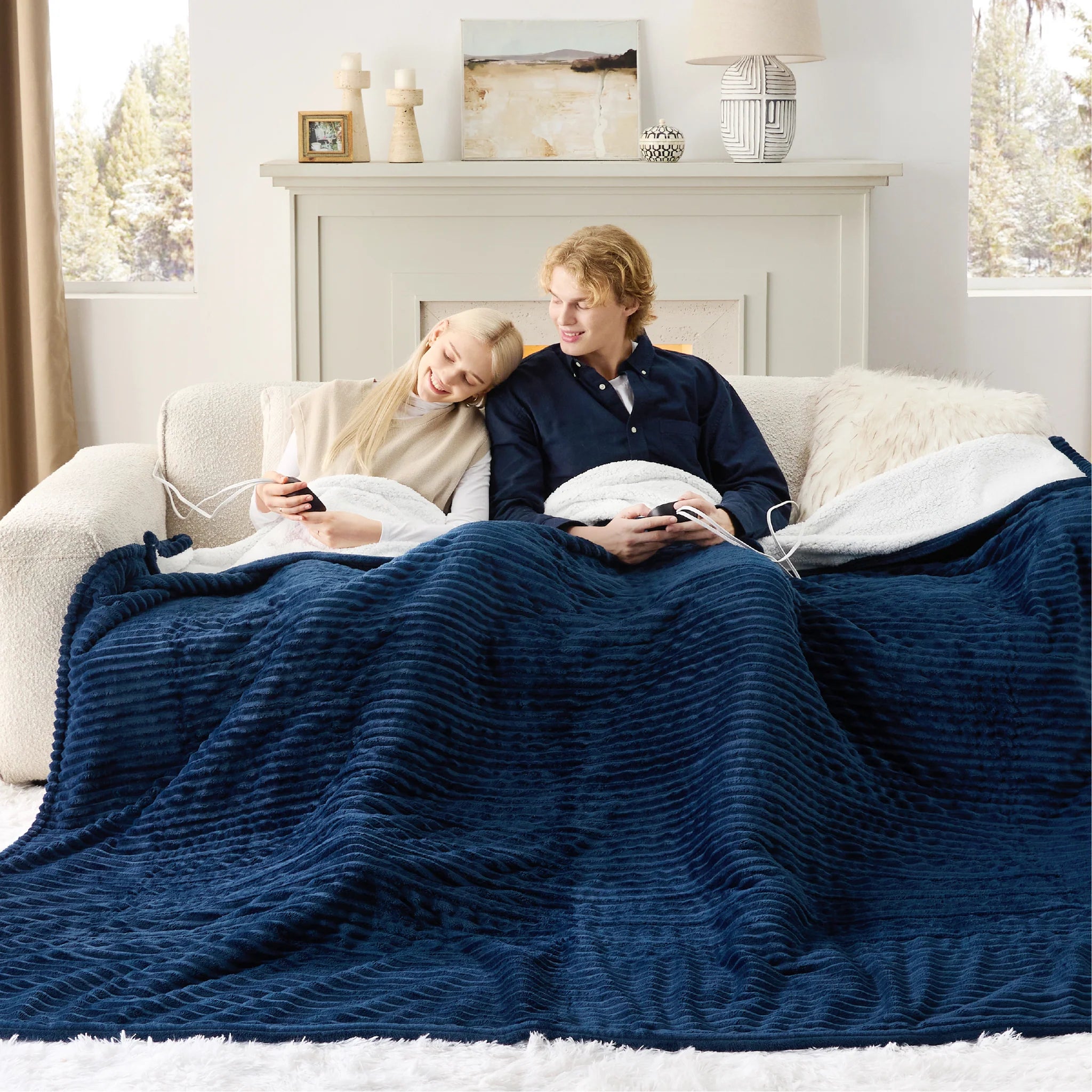 LuxuryPlush® Heated Throw Blanket - Navy